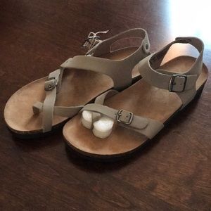 NWT American Eagle leather sandals
